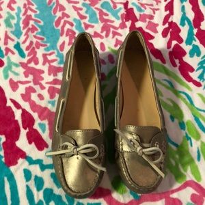 Gold boat shoes